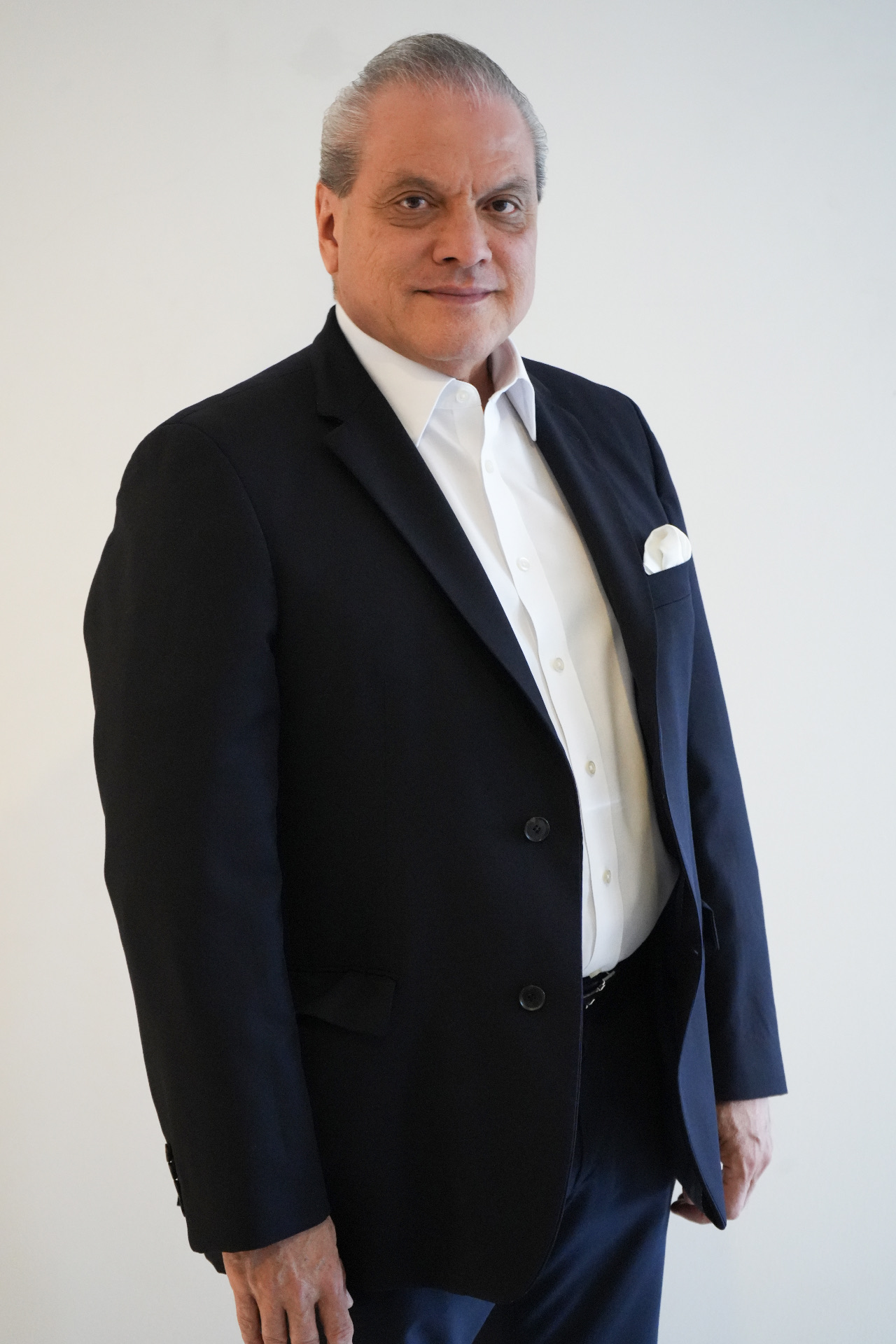 Luis Uribe